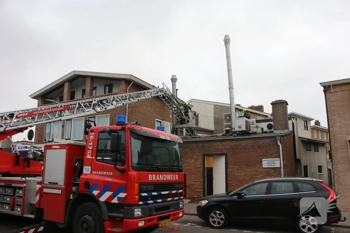 Schoorsteen dreigt om te waaien