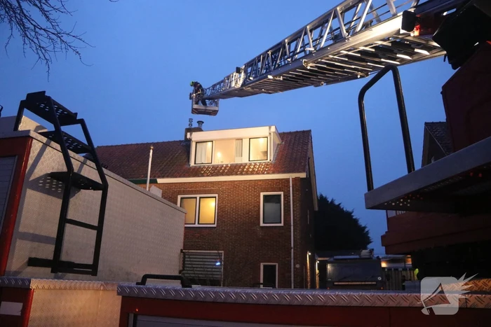 Veel schade aan woning vanwege brand in slaapkamer