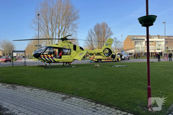 Motorrijder ernstig gewond bij botsing met bestelbus