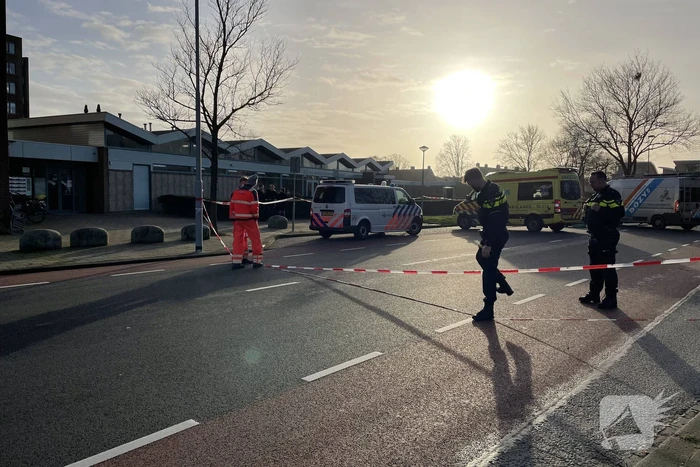 Motorrijder ernstig gewond bij botsing met bestelbus