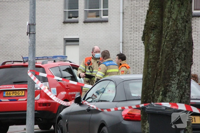 Politie doet onderzoek in woning