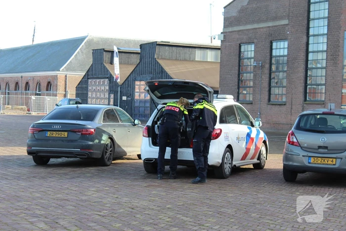 Politie en speciale eenheden doen onderzoek in meerdere objecten