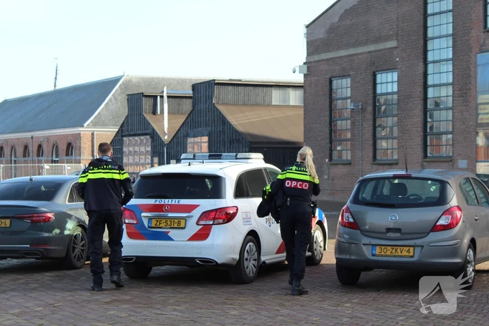 Politie en speciale eenheden doen onderzoek in meerdere objecten