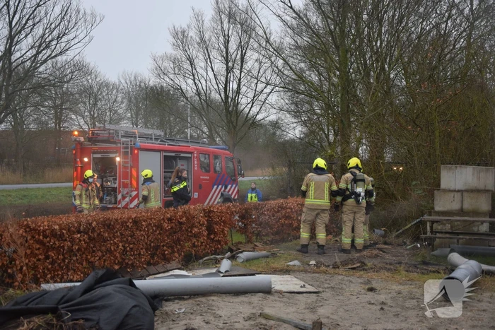 Veel rook bij brand in plastic buis