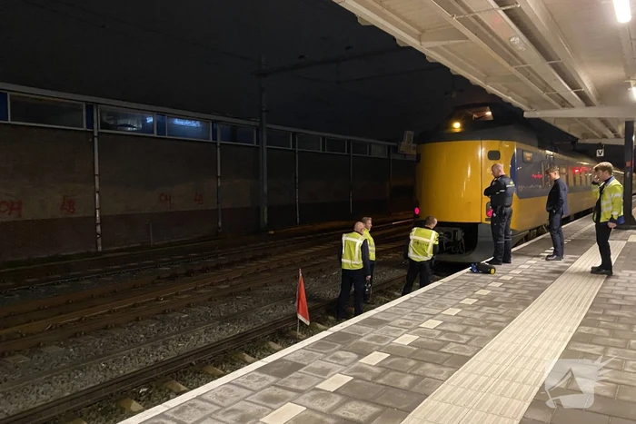 Hulpdiensten doen onderzoek op spoor