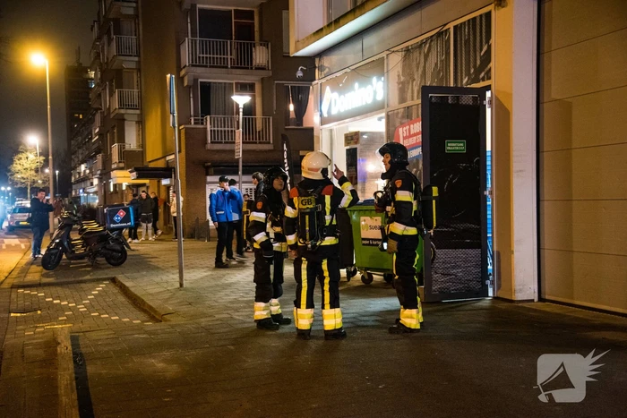 Brandweer blust keukenbrand in woning