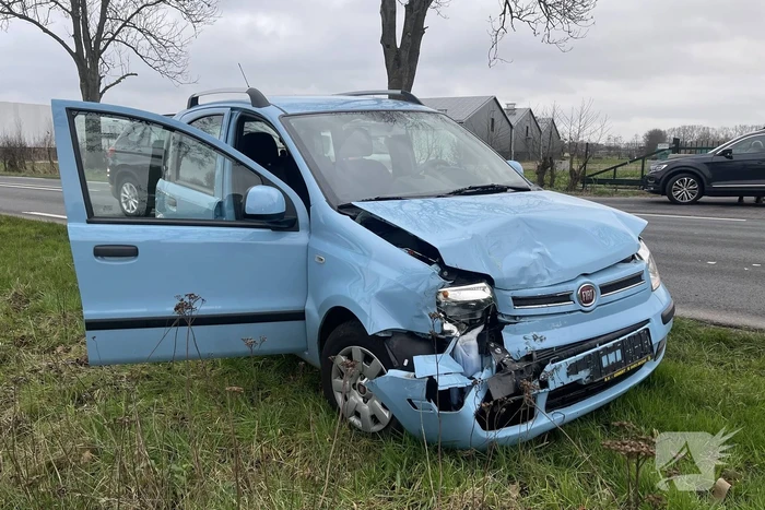 Drie voertuigen betrokken bij kettingbotsing