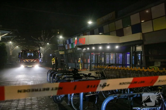 Twee gewonden bij brand in winkelcentrum
