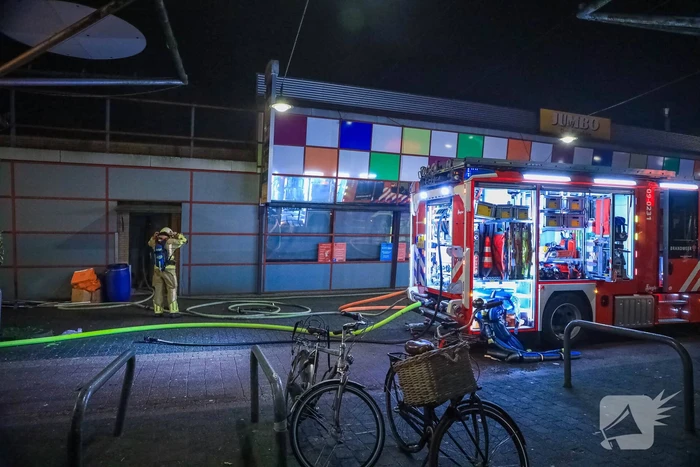 Twee gewonden bij brand in winkelcentrum