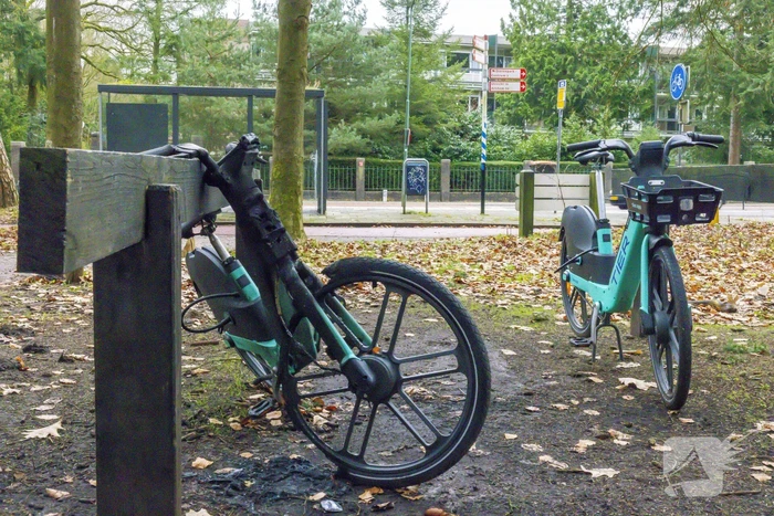Opnieuw een elektrische deelfiets in brand