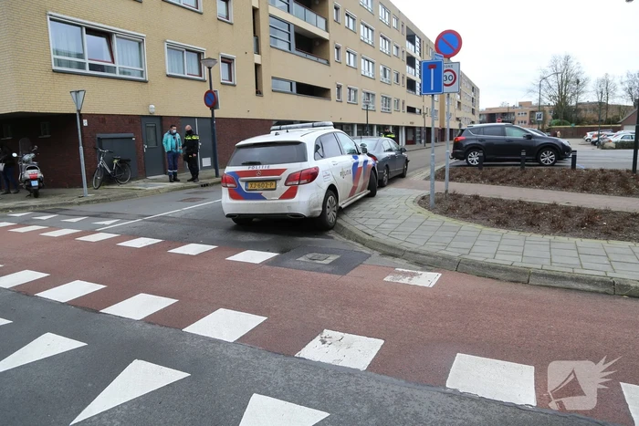 Scooterrijder gewond bij botsing met personenauto