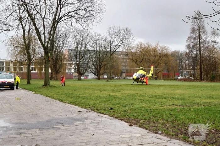 Man van dak gevallen tijdens werkzaamheden