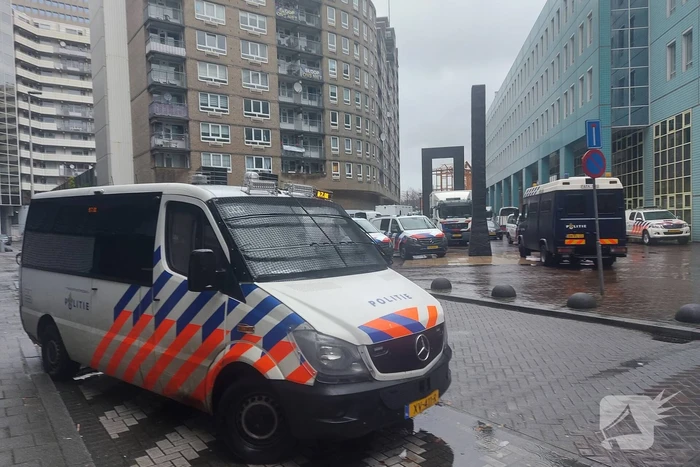 Veel politie paraat voor aangekondigde demonstratie