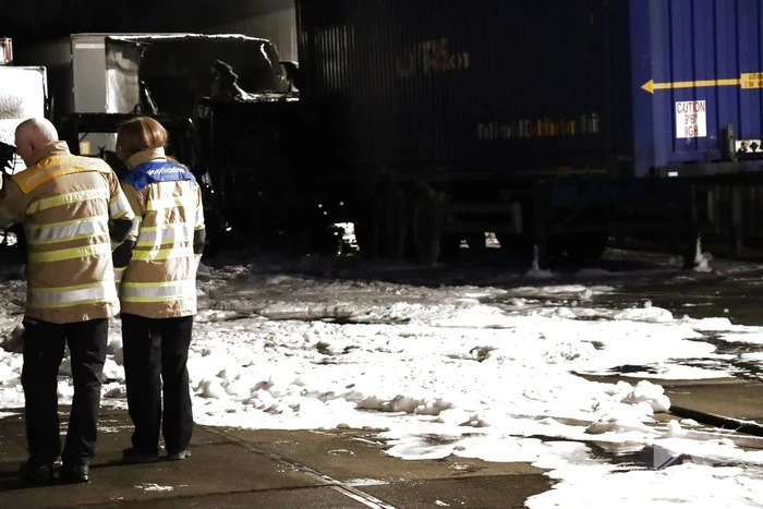 Grote brand in meerdere vrachtwagens