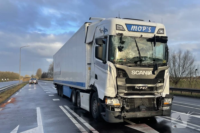 Drie vrachtwagens betrokken bij kettingbotsing