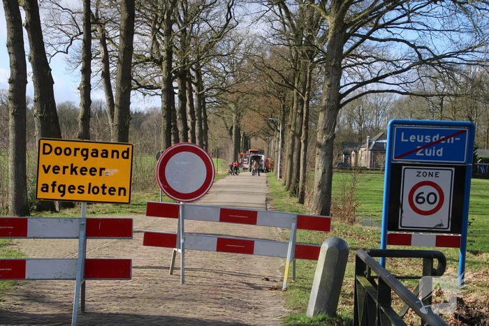 Weg afgesloten vanwege waterlekkage