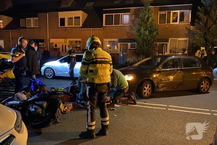 Scooterrijder gewond door ongeval met automobilist