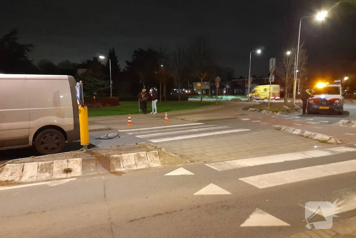 Fietser ernstig gewond na ongeval met bestelbus