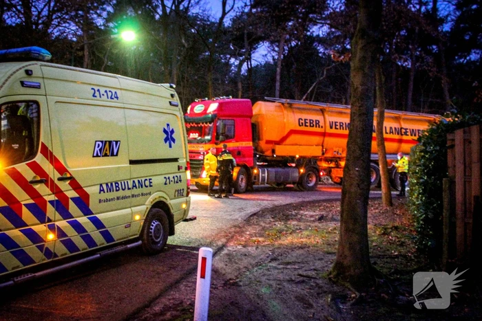 Fietser ernstig gewond na ongeval met vrachtwagen