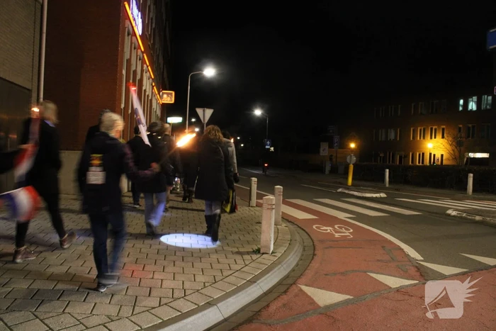 Fakkeltocht in Goes tegen coronamaatregelen