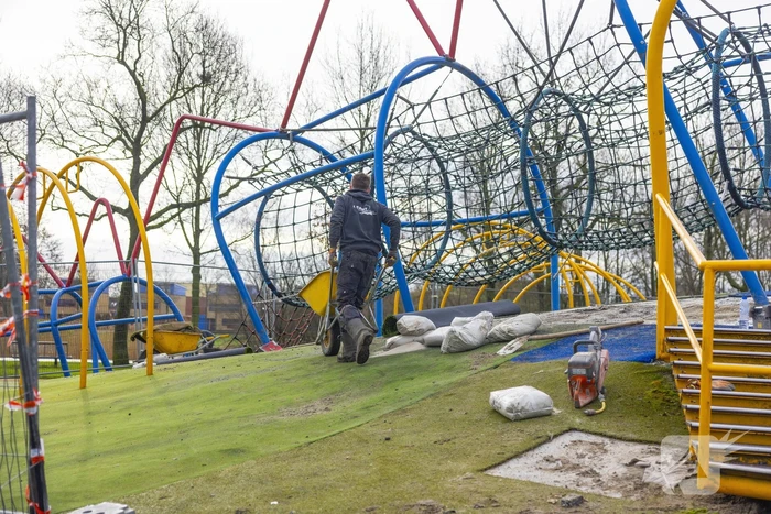 Start herstelwerkzaamheden De Draak na vandalisme