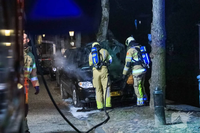 Opnieuw brand in auto