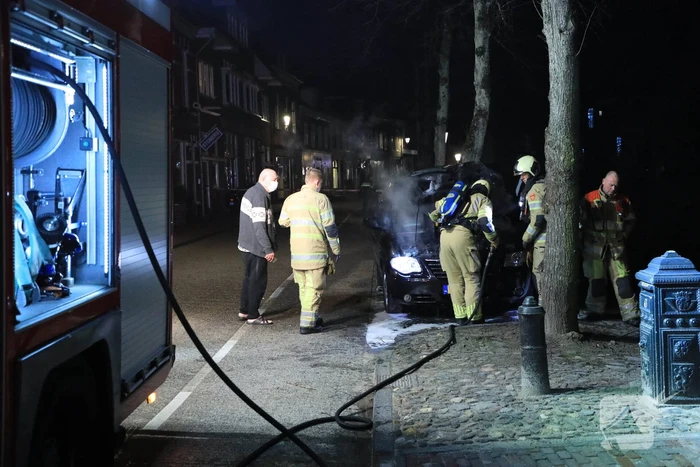 Opnieuw brand in auto