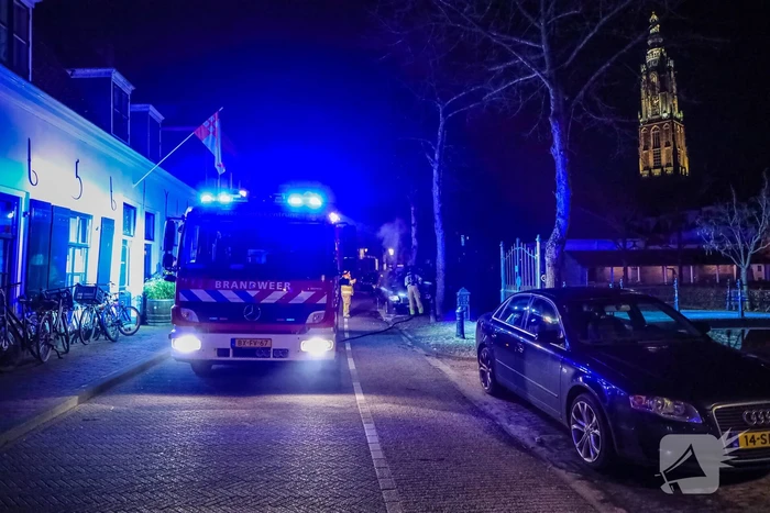 Brandweer opnieuw ingezet vanwege brand in auto