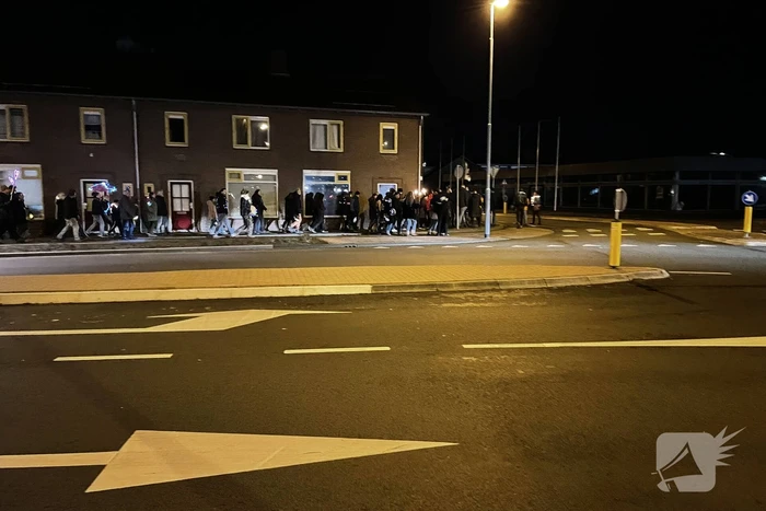 Grote opkomst bij lichtjestocht tegen coronamaatregelen
