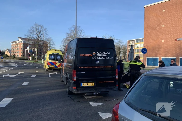 Fietser gewond bij aanrijding met auto