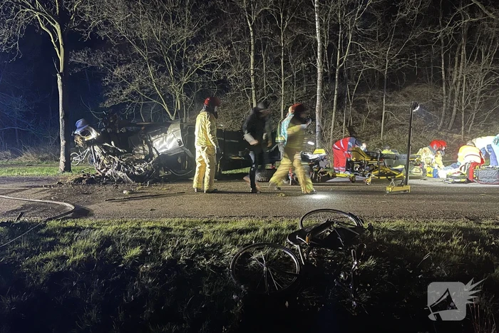 Personenauto total-loss na ernstig ongeval