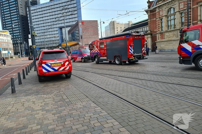 Persoon onwel na aanraking met onbekende stof