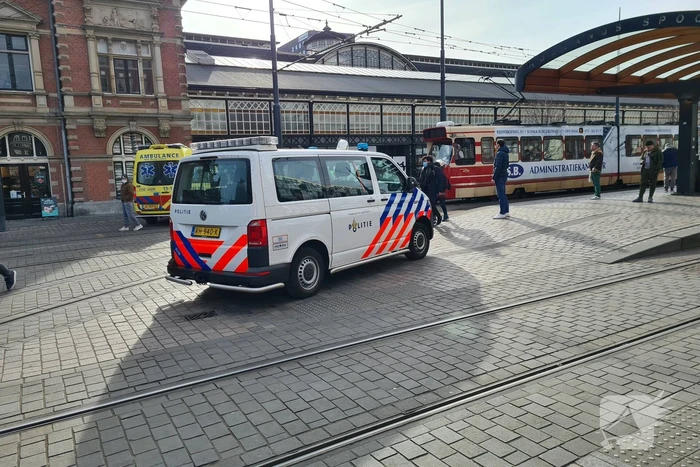 Persoon onwel na aanraking met onbekende stof