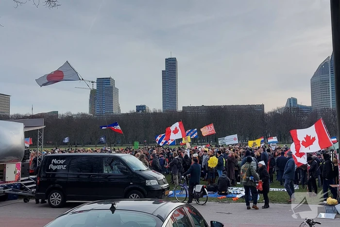 Corona demonstratie van start op Malieveld