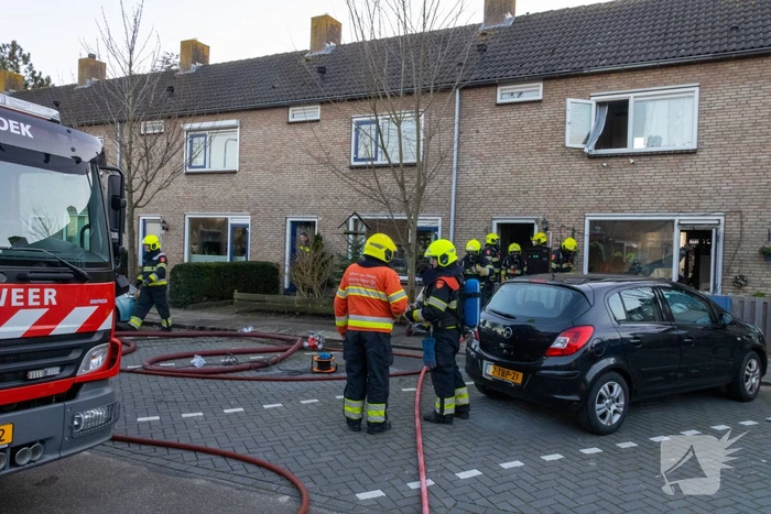 Brandweer blust flinke brand in woning