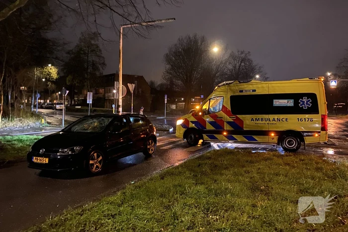 Voetganger geschept op zebrapad