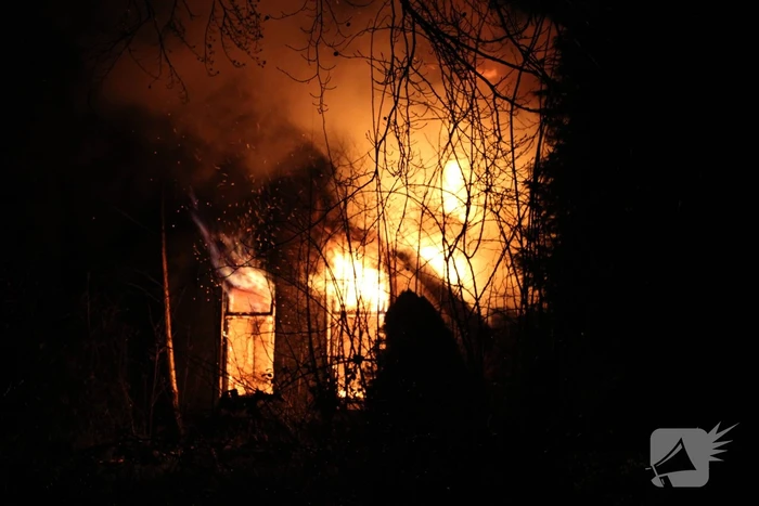 Veel rookontwikkeling bij uitslaande brand