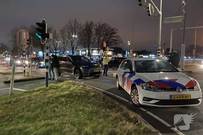 Scooter flink beschadigd na botsing met Jeep