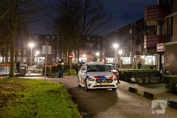 Politie vindt kogelhulzen na melding schietpartij