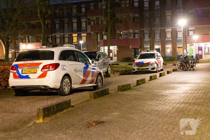Politie vindt kogelhulzen na melding schietpartij