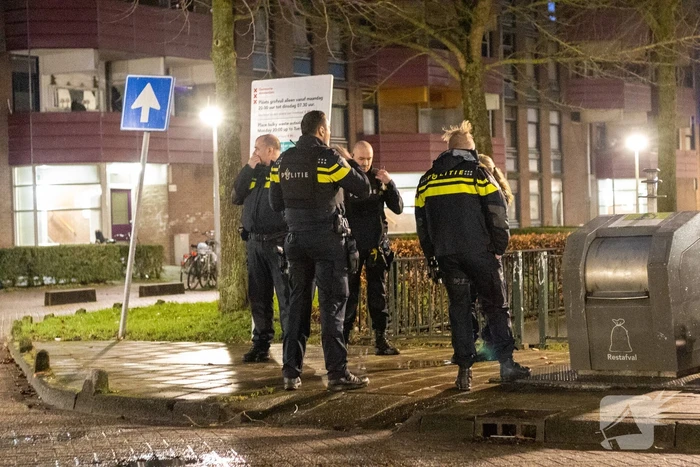 Politie vindt kogelhulzen na melding schietpartij