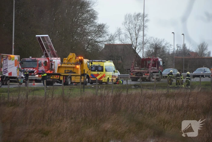 Automobilist zwaargewond bij verkeersongeval