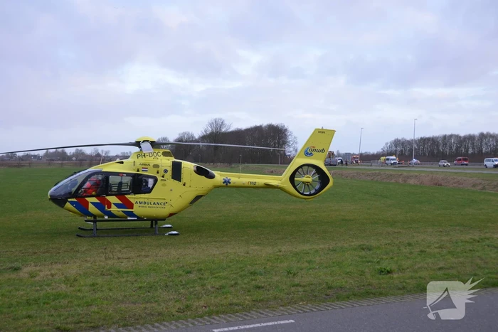 Automobilist zwaargewond bij verkeersongeval