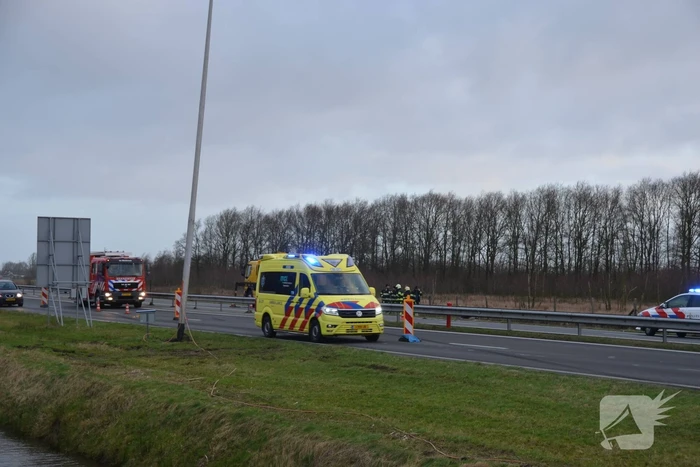 Automobilist zwaargewond bij verkeersongeval