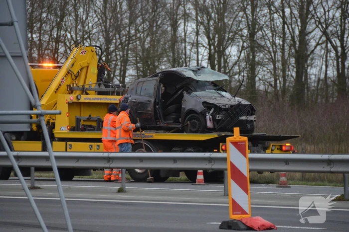 Automobilist zwaargewond bij verkeersongeval