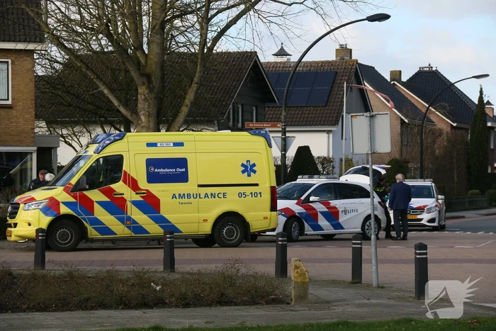 Fietser en auto in botsing