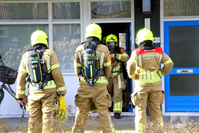 Brandweer doet onderzoek in woning