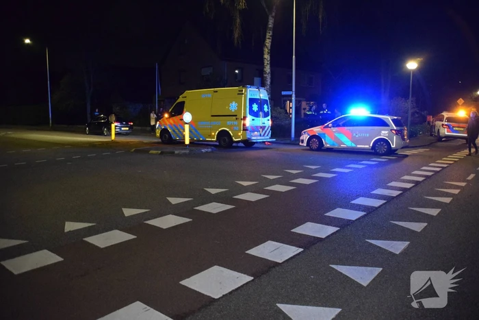 Schade na ongeval tussen auto en scooter