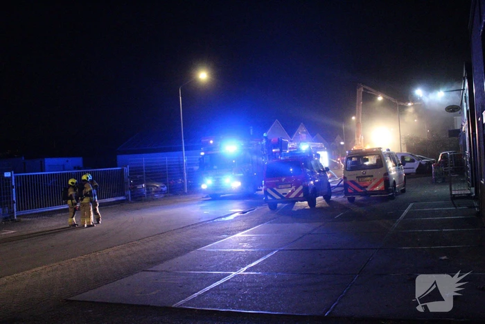 Grote brand in bedrijfspand