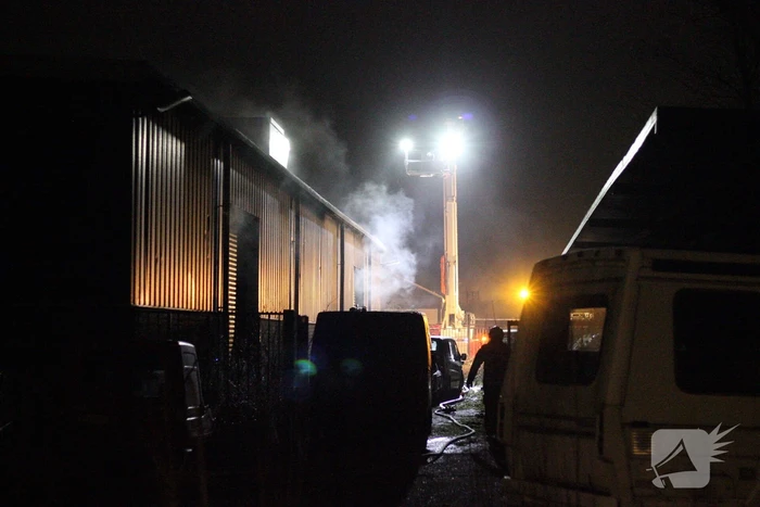 Grote brand in bedrijfspand